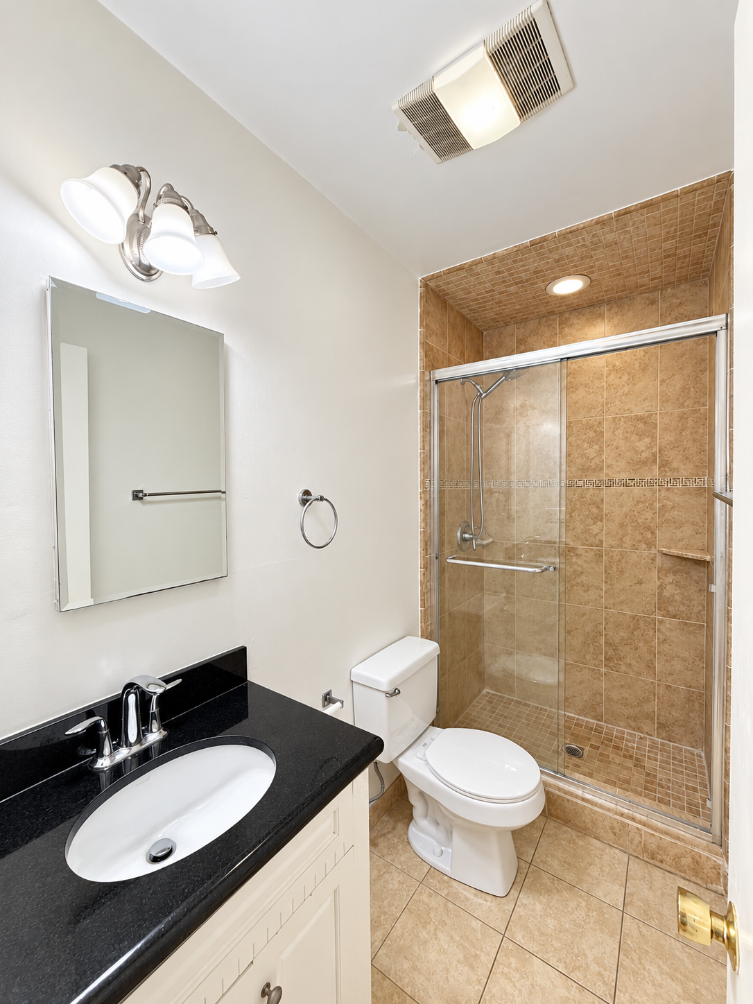 2 bedroom apartment with balcony, pet friendly in 7954 Oakwood Ave, Unit 1 Los Angeles, CA 90048 — photo 7