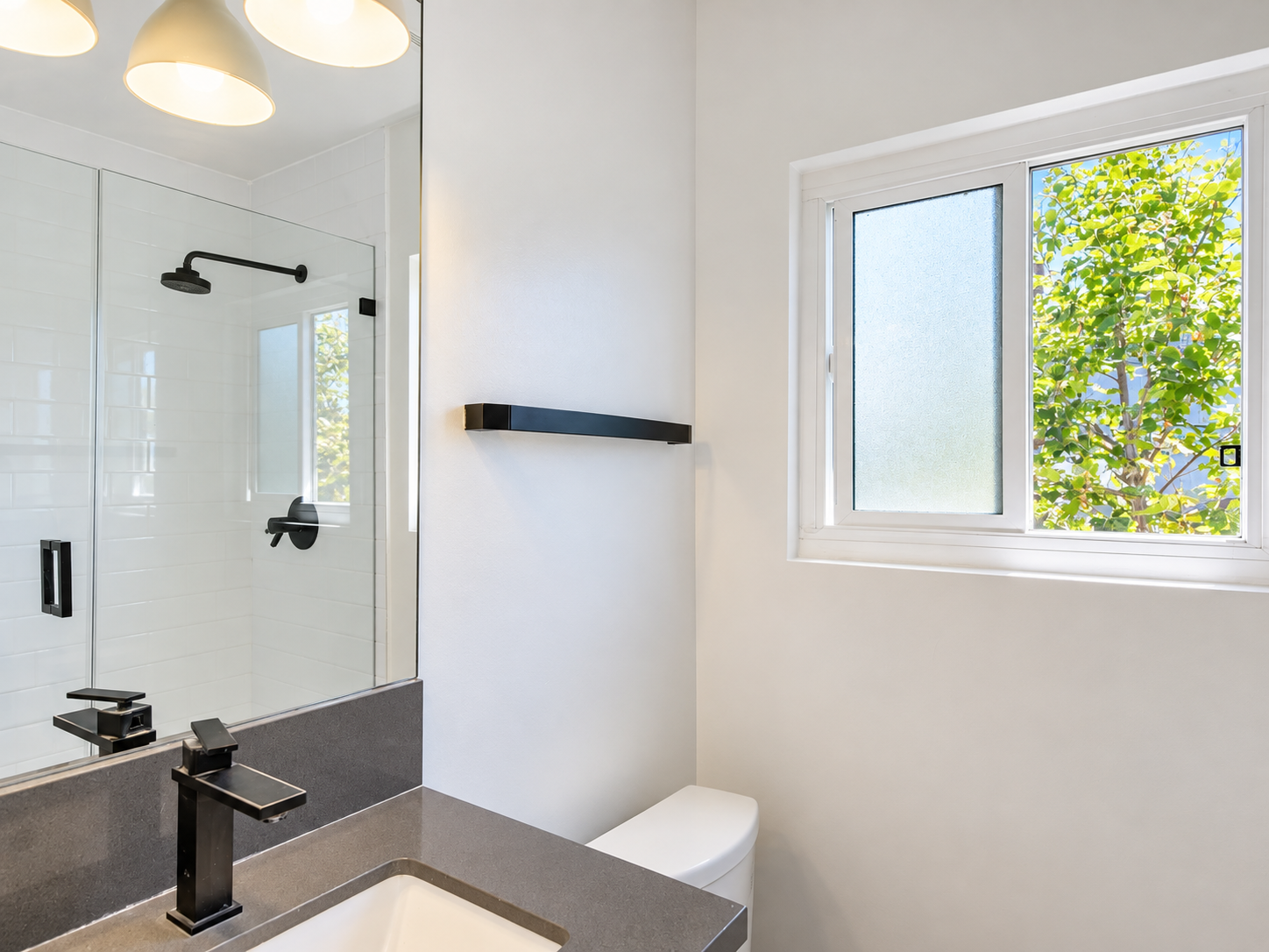 3 bedroom apartment, pet friendly in 354 4th Ave, Unit 13 Los Angeles, CA 90291 — photo 7