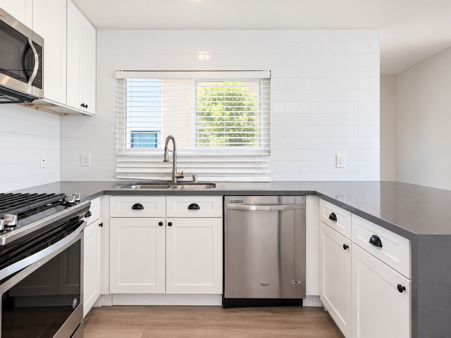 3 bedroom apartment, pet friendly in 354 4th Ave, Unit 13 Los Angeles, CA 90291 — photo 6