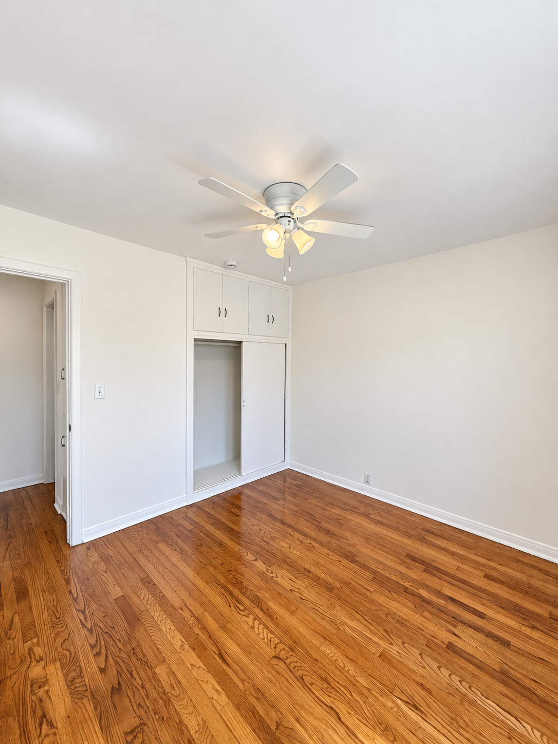 2 bedroom apartment, pet friendly in 418 Vernon Ave, Unit A Los Angeles, CA 90291 — photo 15
