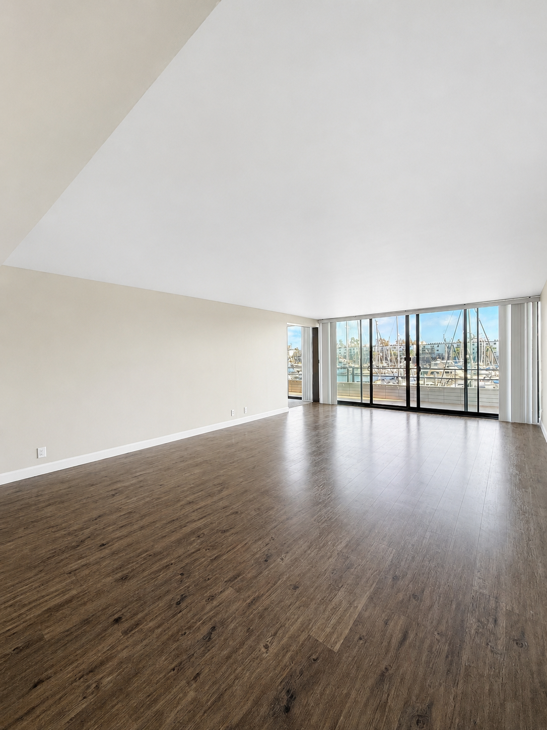 2 bedroom apartment with balcony and gym, pet friendly in 4333 Admiralty Way, Unit 229 Marina Del Rey, CA 90292 — photo 11