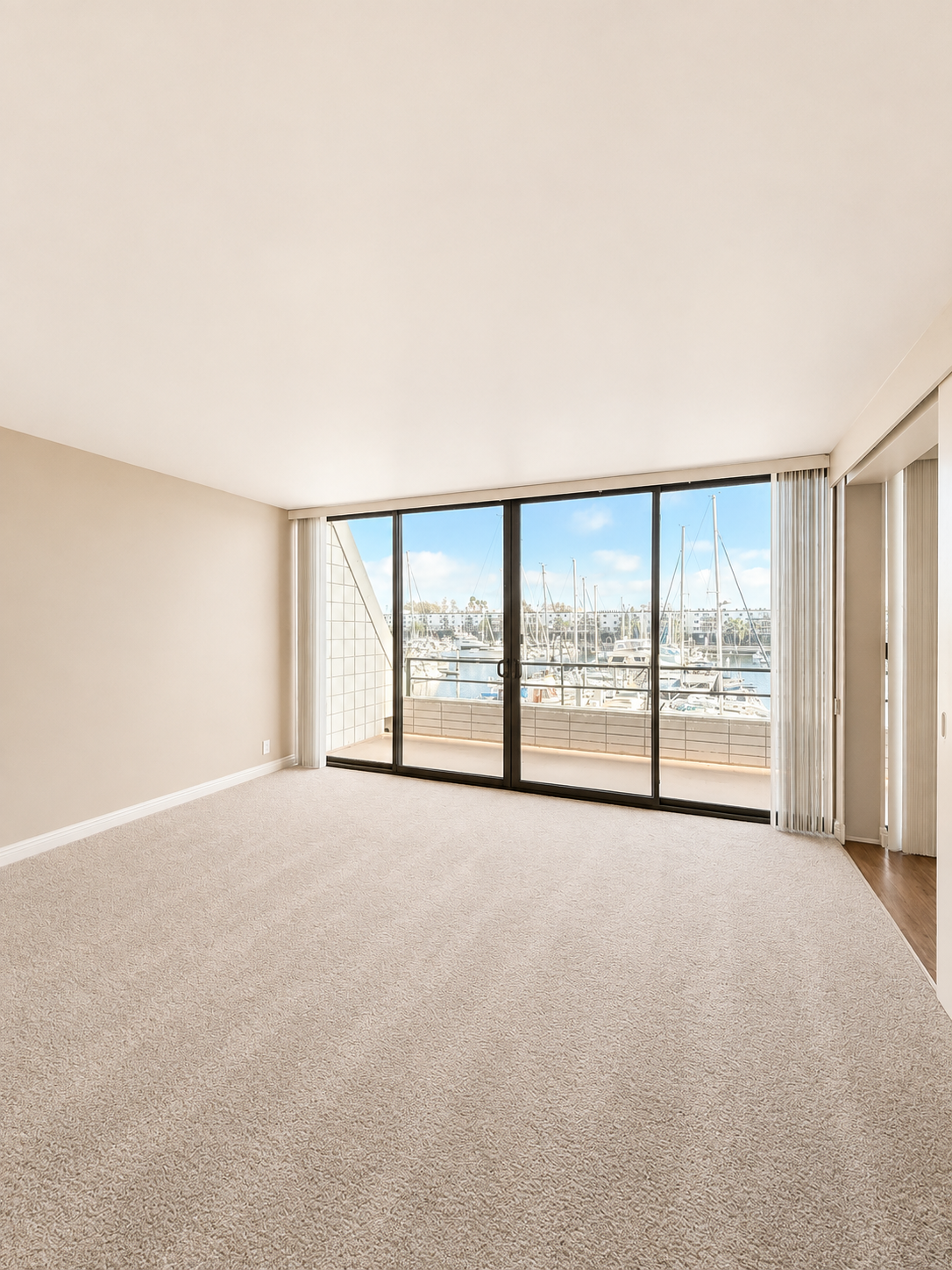 2 bedroom apartment with balcony and gym, pet friendly in 4333 Admiralty Way, Unit 229 Marina Del Rey, CA 90292 — photo 4