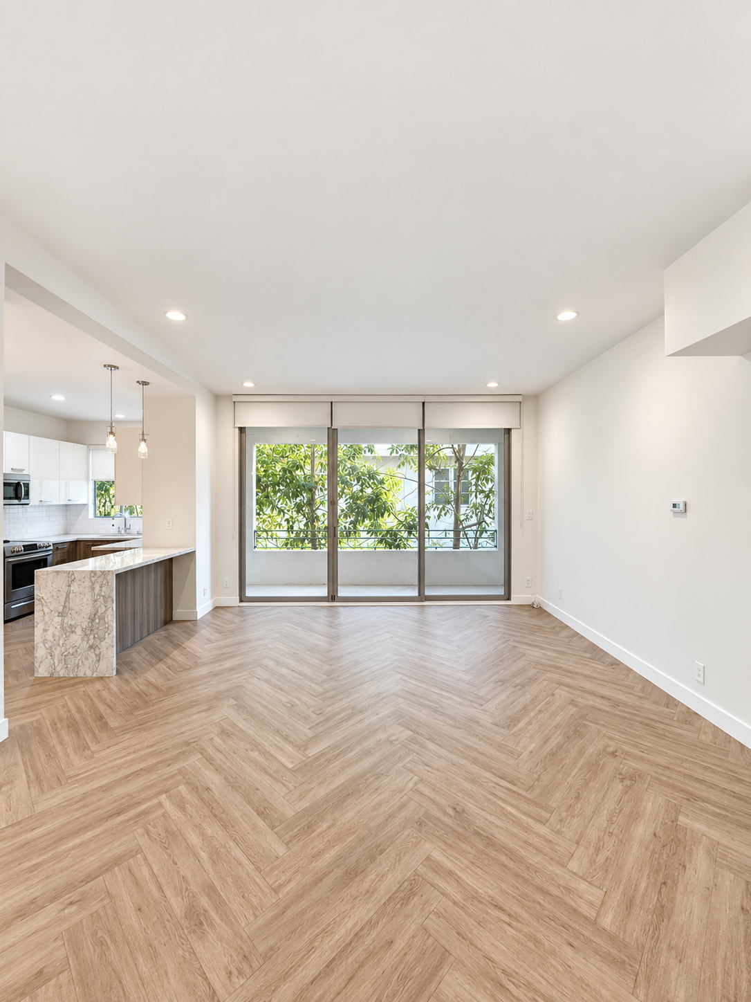 2 bedroom apartment with balcony, pet friendly in 409 N Palm Dr, Unit 303 Beverly Hills, CA 90210 — photo 12