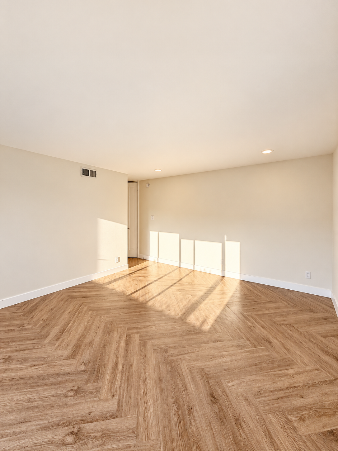 2 bedroom apartment with balcony, pet friendly in 409 N Palm Dr, Unit 303 Beverly Hills, CA 90210 — photo 18