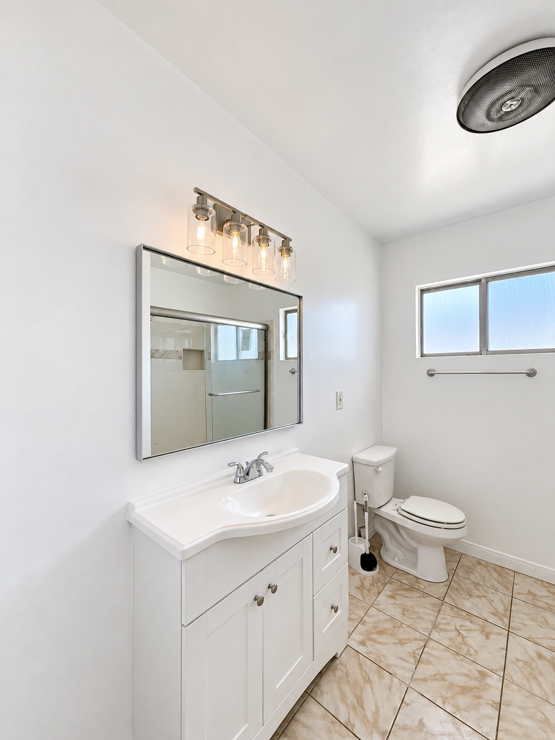 3 bedroom apartment, pet friendly in 1044 N Curson Ave, Unit 1 West Hollywood, CA 90046 — photo 7