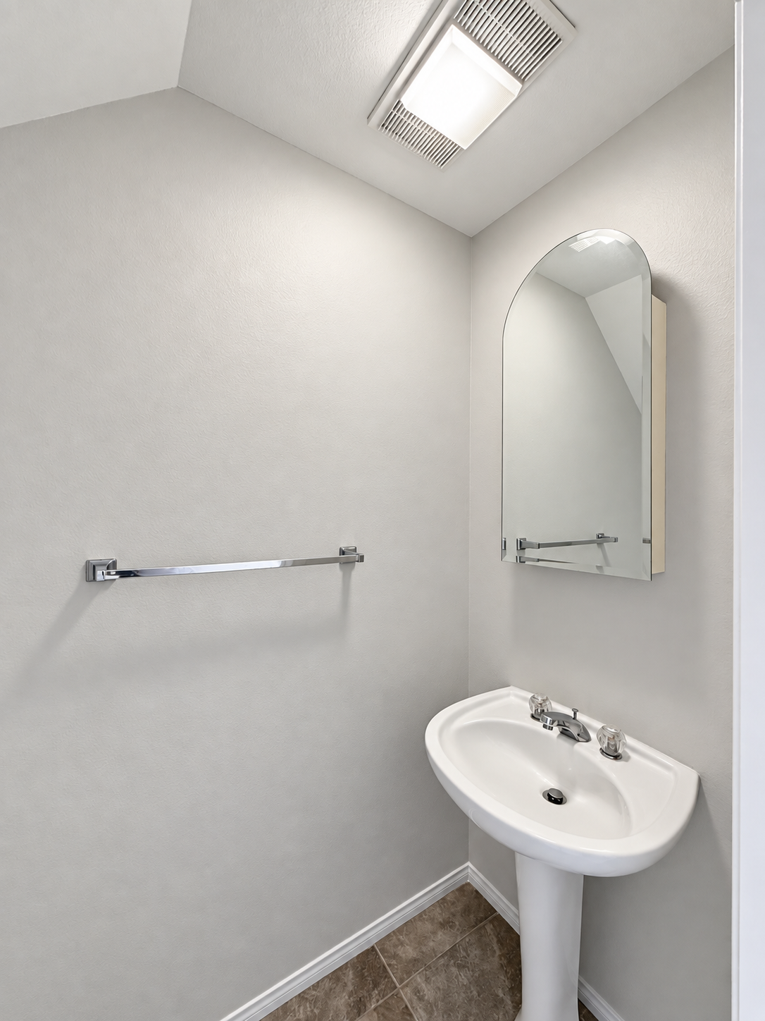 2 bedroom apartment with balcony, pet friendly in 4311 Alcove Ave, Unit 3 Los Angeles, CA 91604 — photo 7