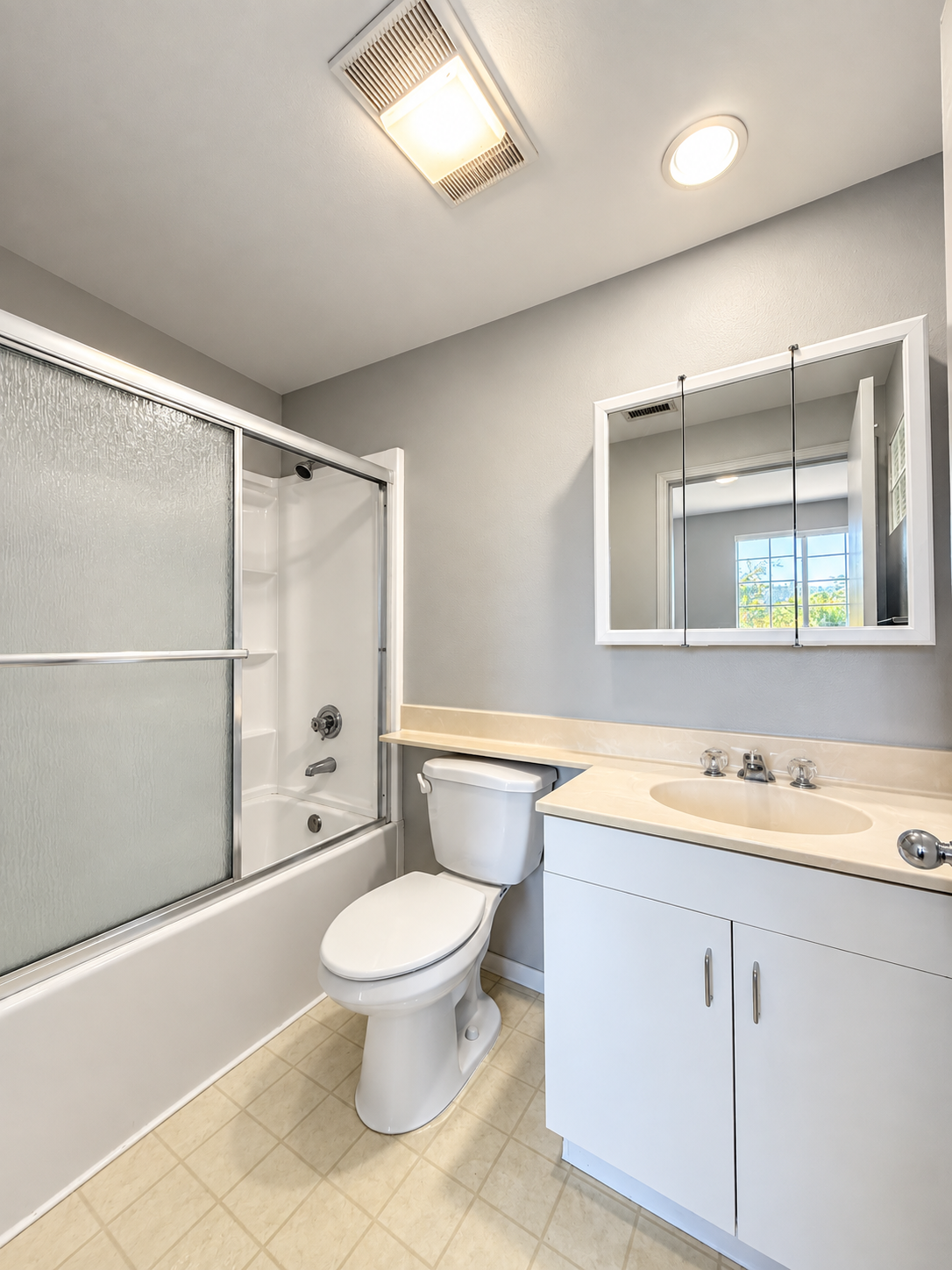 2 bedroom apartment with balcony, pet friendly in 4311 Alcove Ave, Unit 3 Los Angeles, CA 91604 — photo 11
