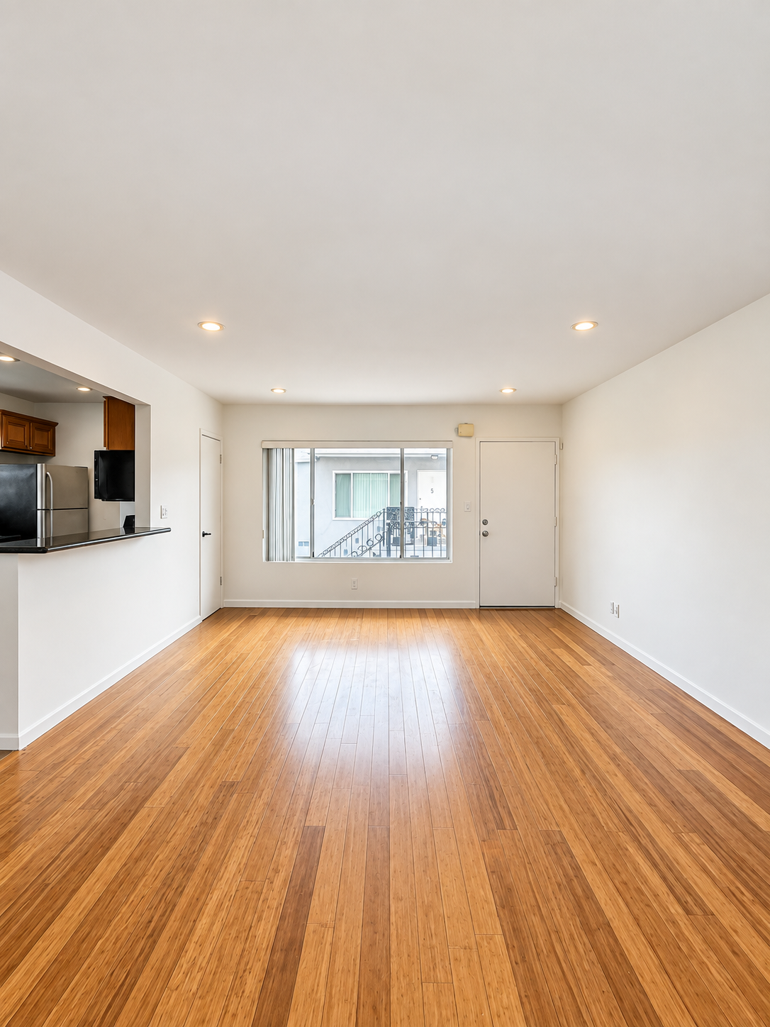 1 bedroom apartment, pet friendly in 1349 N Martel Ave, Unit 5 Los Angeles, CA 90046 — photo 13
