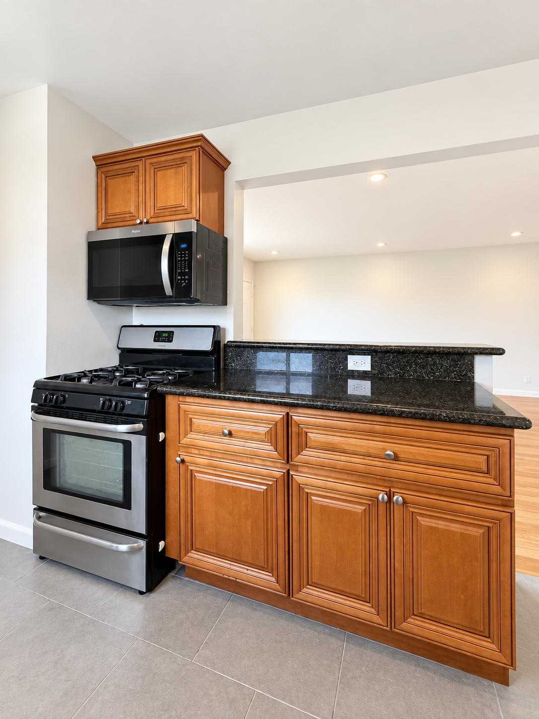 1 bedroom apartment, pet friendly in 1349 N Martel Ave, Unit 5 Los Angeles, CA 90046 — photo 6