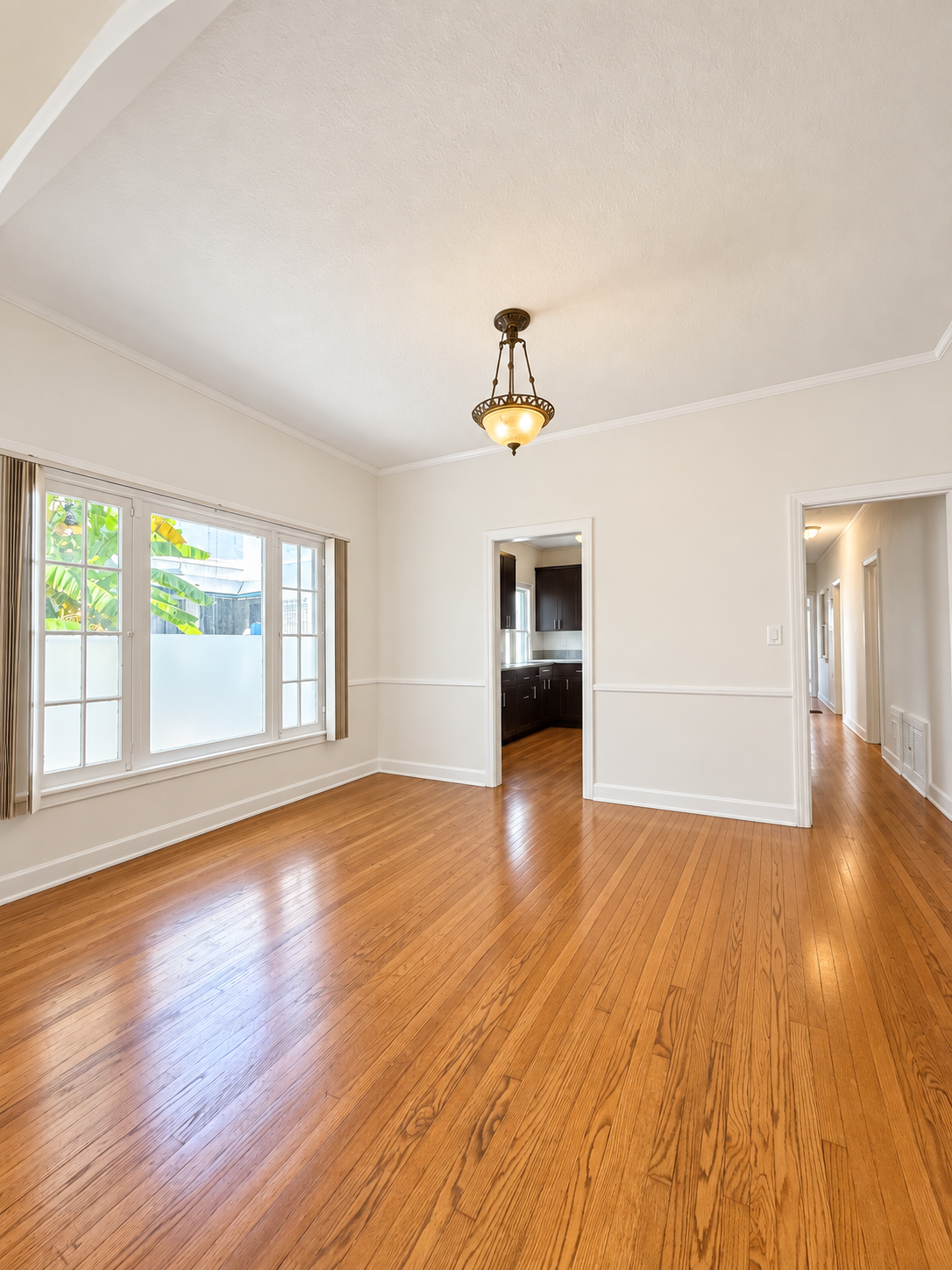 2 bedroom apartment, pet friendly in 456 N Orange Grove Ave, Los Angeles, CA 90036 — photo 13