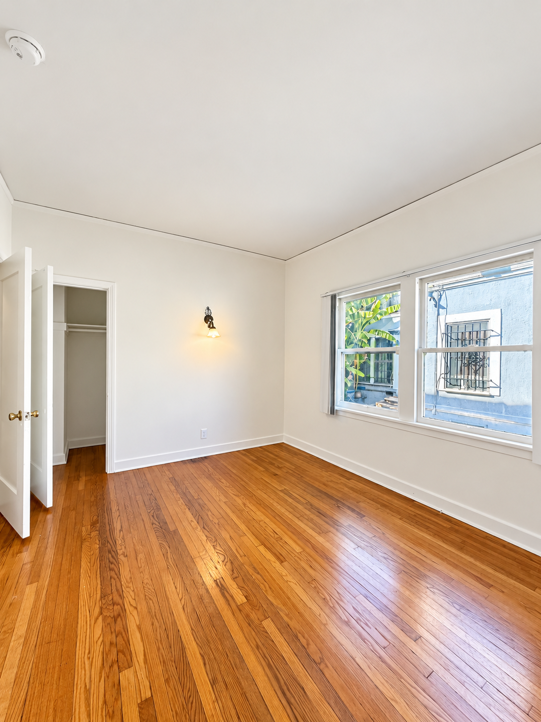 2 bedroom apartment, pet friendly in 456 N Orange Grove Ave, Los Angeles, CA 90036 — photo 18