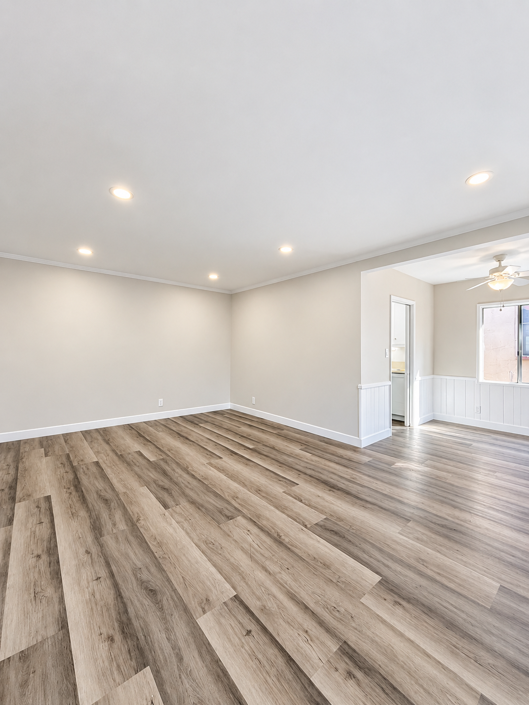 2 bedroom apartment, pet friendly in 1474 S Wooster St, Unit 1/2 Los Angeles, CA 90035 — photo 2