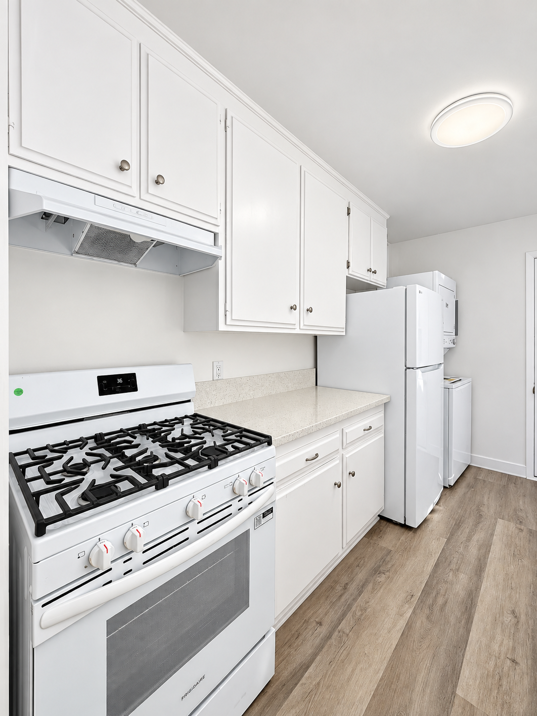2 bedroom apartment, pet friendly in 1474 S Wooster St, Unit 1/2 Los Angeles, CA 90035 — photo 5