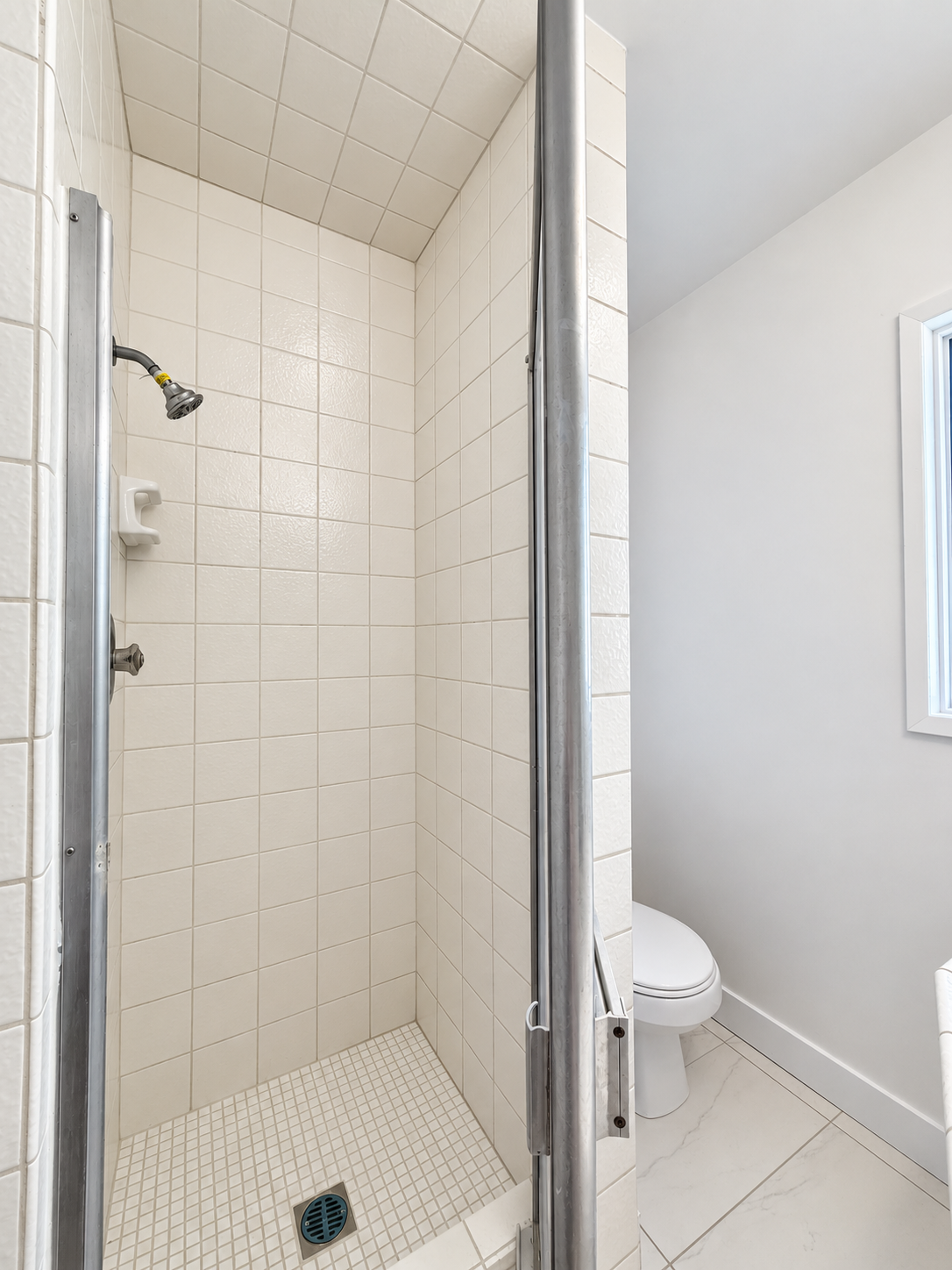 2 bedroom apartment, pet friendly in 1474 S Wooster St, Unit 1/2 Los Angeles, CA 90035 — photo 8