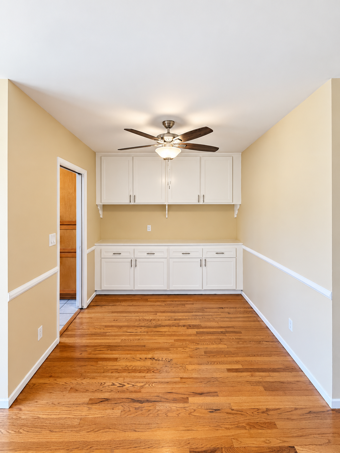 2 bedroom apartment with balcony, pet friendly in 816 Hayworth Ave, Unit 9 Los Angeles, CA 90046 — photo 8