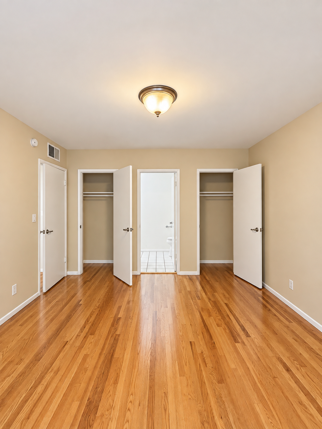 2 bedroom apartment with balcony, pet friendly in 816 Hayworth Ave, Unit 9 Los Angeles, CA 90046 — photo 15