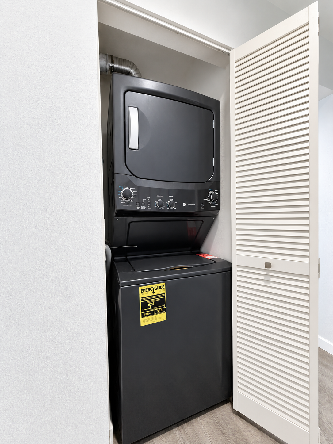2 bedroom apartment with balcony, pet friendly in 1615 Greenfield Ave, Unit 11 Los Angeles, CA 90025 — photo 9