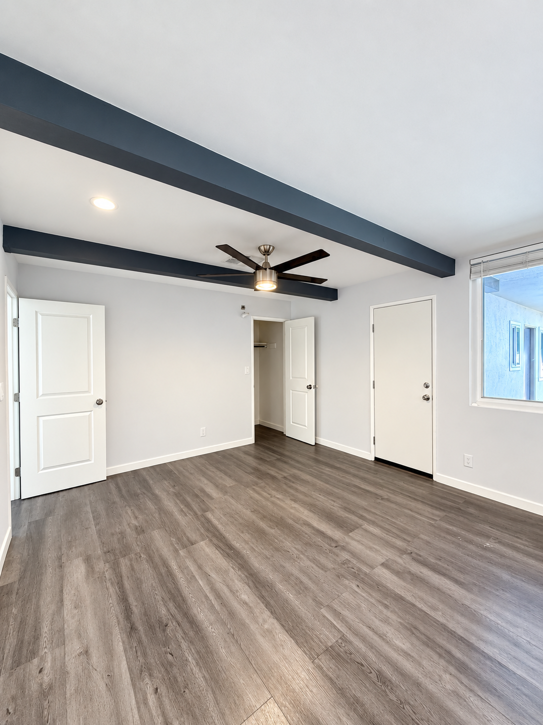 2 bedroom apartment with balcony, pet friendly in 1615 Greenfield Ave, Unit 11 Los Angeles, CA 90025 — photo 17