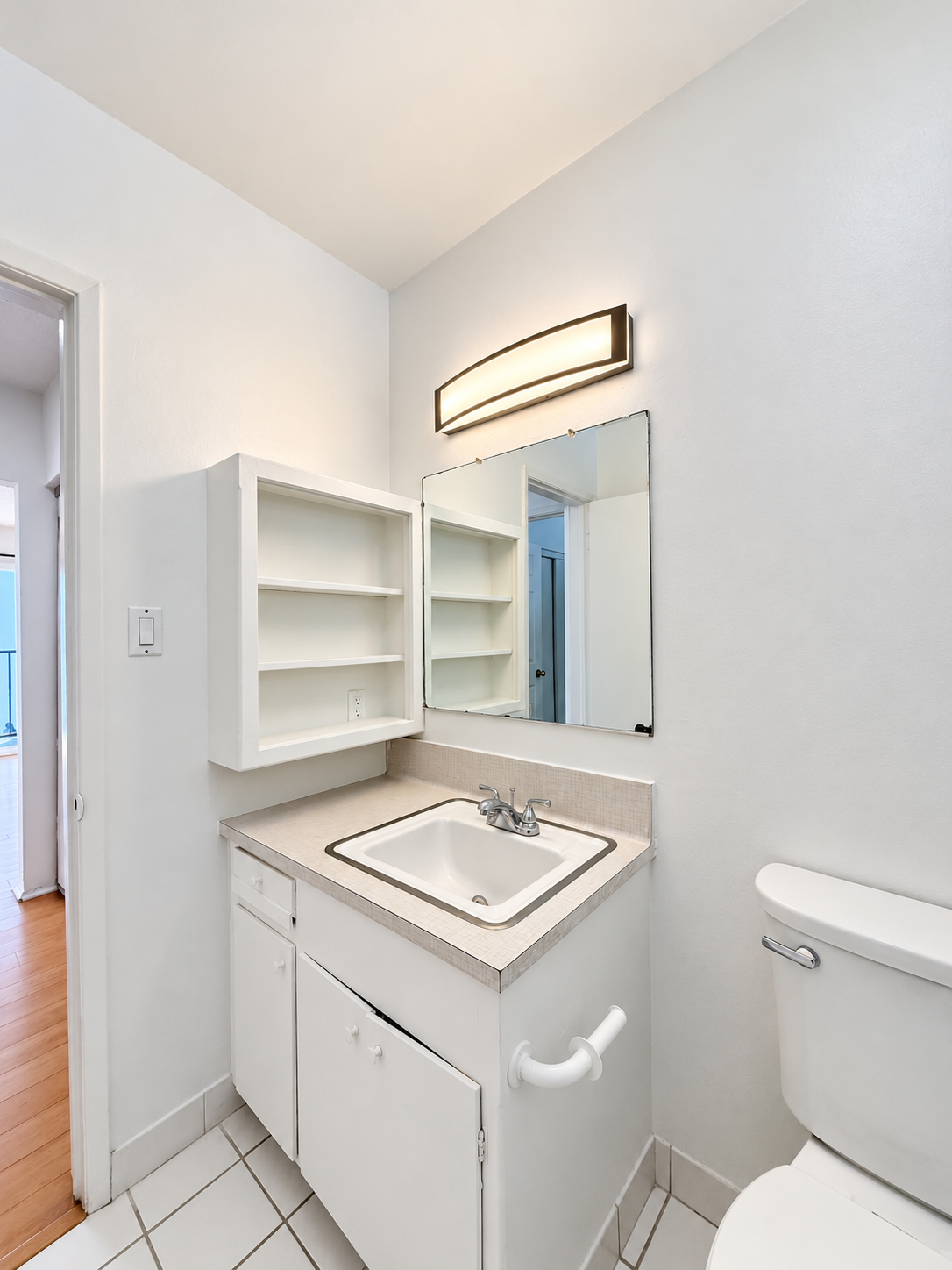 1 bedroom apartment with balcony, pet friendly in 1270 Ozeta Terrace, Unit 4 West Hollywood, CA 90069 — photo 7
