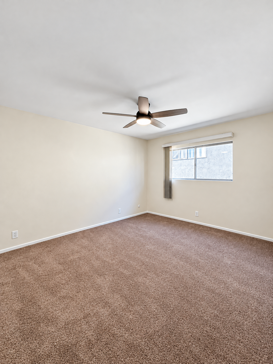 1 bedroom apartment with balcony, pet friendly in 648 Hayworth Ave, Unit 7 Los Angeles, CA 90048 — photo 4