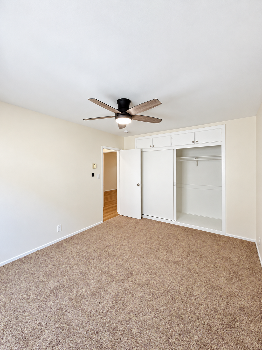 1 bedroom apartment with balcony, pet friendly in 648 Hayworth Ave, Unit 7 Los Angeles, CA 90048 — photo 12