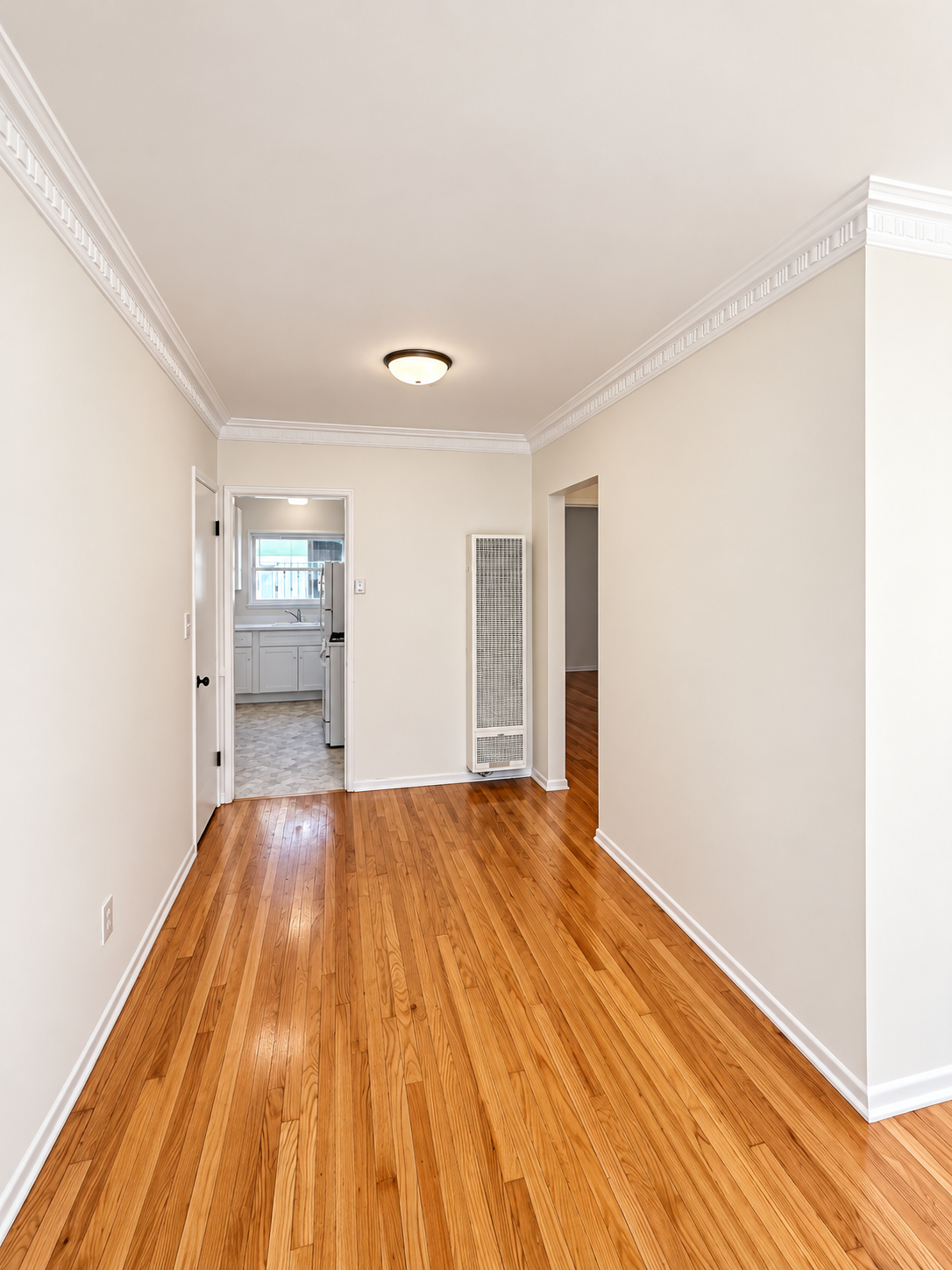 1 bedroom apartment, pet friendly in 2148 Beachwood Dr, Unit 2 Los Angeles, CA 90068 — photo 12