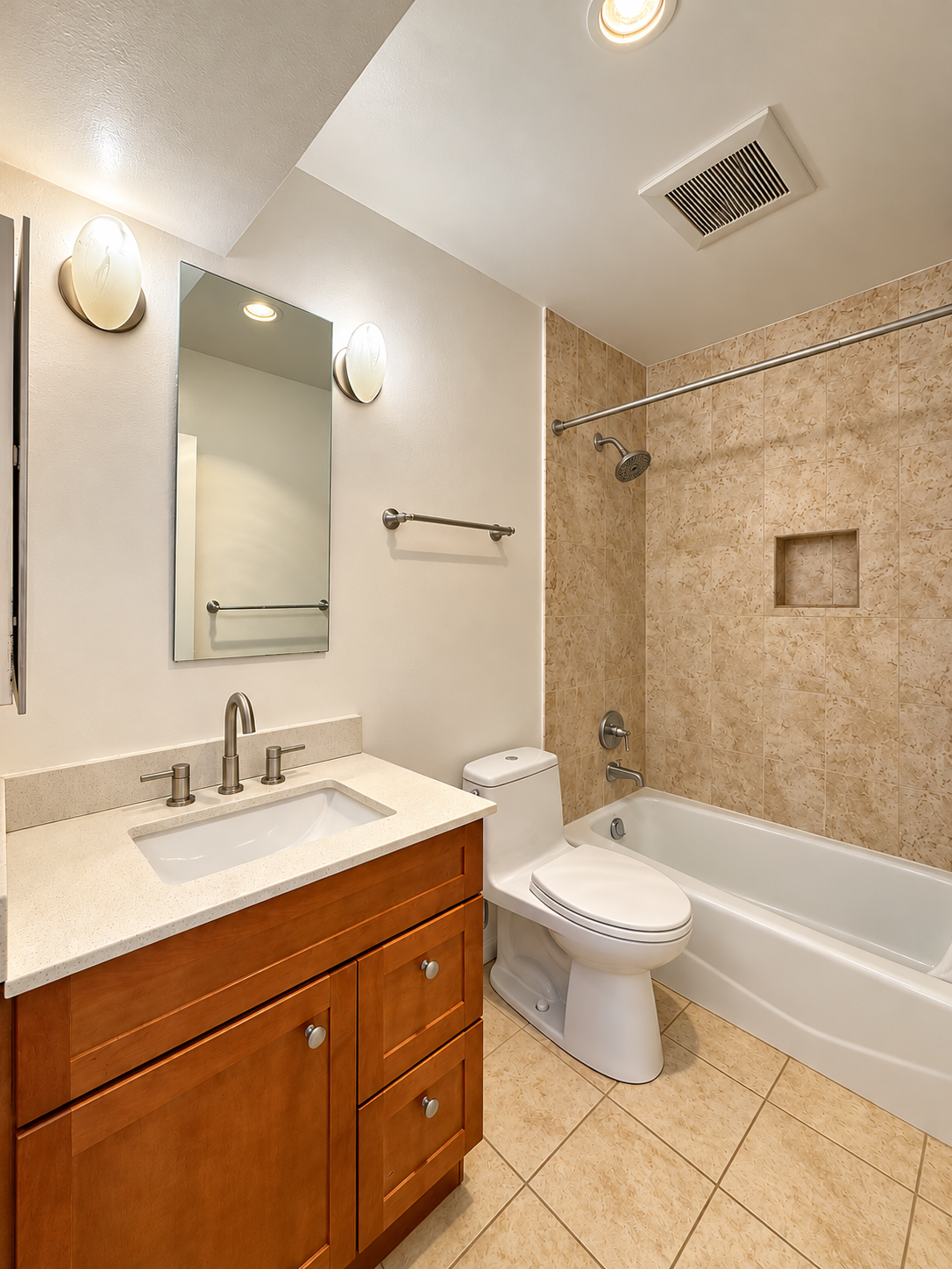 1 bedroom apartment with balcony and pool, pet friendly in 1023 Hancock Ave, Unit 212 West Hollywood, CA 90069 — photo 7