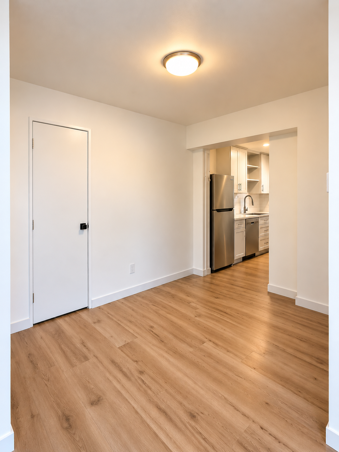 1 bedroom apartment with pool, pet friendly in 1327 Laurel Ave, Unit 7 West Hollywood, CA 90046 — photo 13
