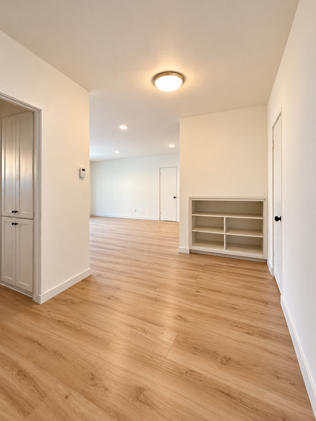 1 bedroom apartment with pool, pet friendly in 1327 Laurel Ave, Unit 7 West Hollywood, CA 90046 — photo 14