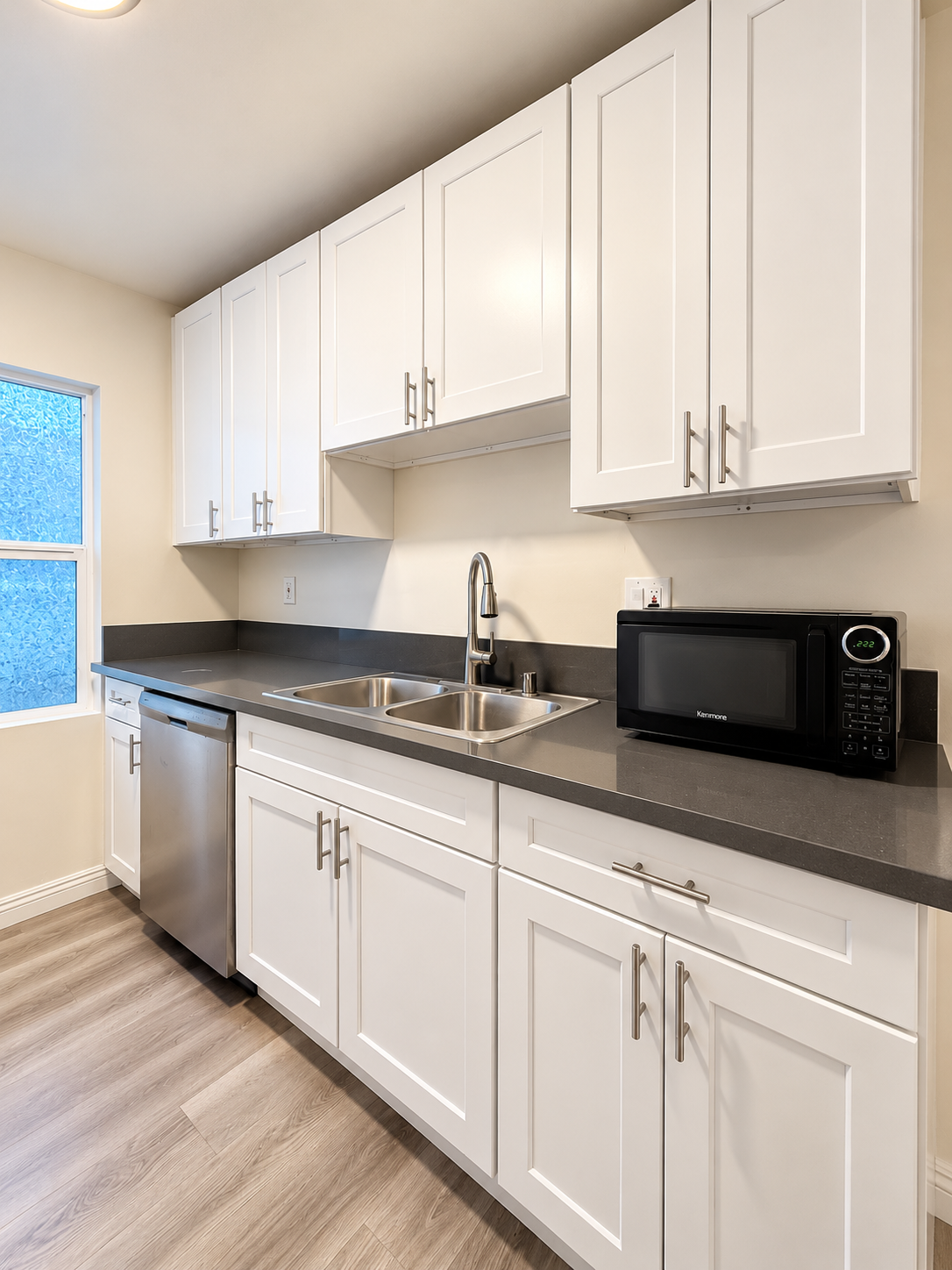 1 bedroom apartment, pet friendly in 7534 Norton Ave, Unit 2 West Hollywood, CA 90046 — photo 6
