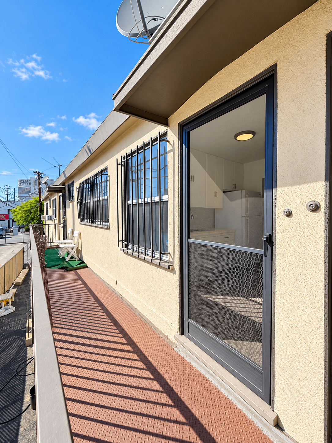 2 bedroom apartment, pet friendly in 133 S Croft Ave, Unit 7 Los Angeles, CA 90048 — photo 14