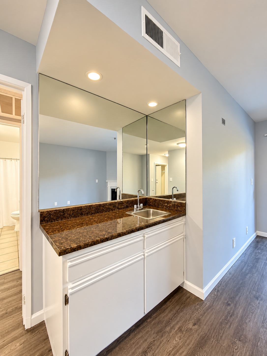 2 bedroom apartment with balcony, pet friendly in 8722 Burton Way, Unit 102 Los Angeles, CA 90048 — photo 12