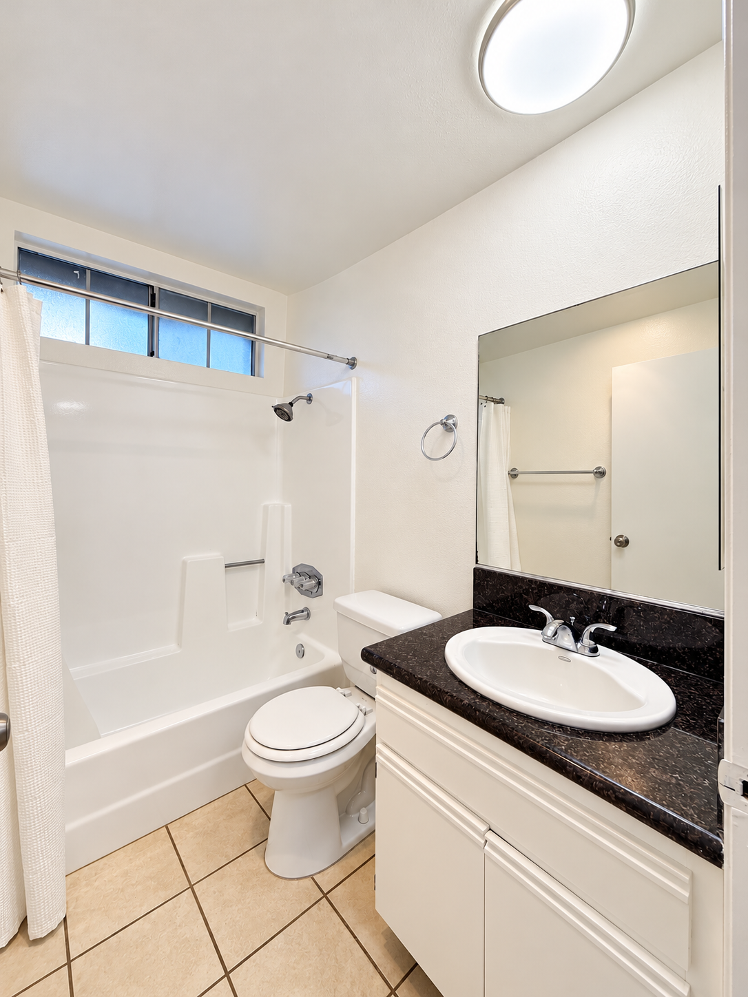 2 bedroom apartment with balcony, pet friendly in 8722 Burton Way, Unit 102 Los Angeles, CA 90048 — photo 9