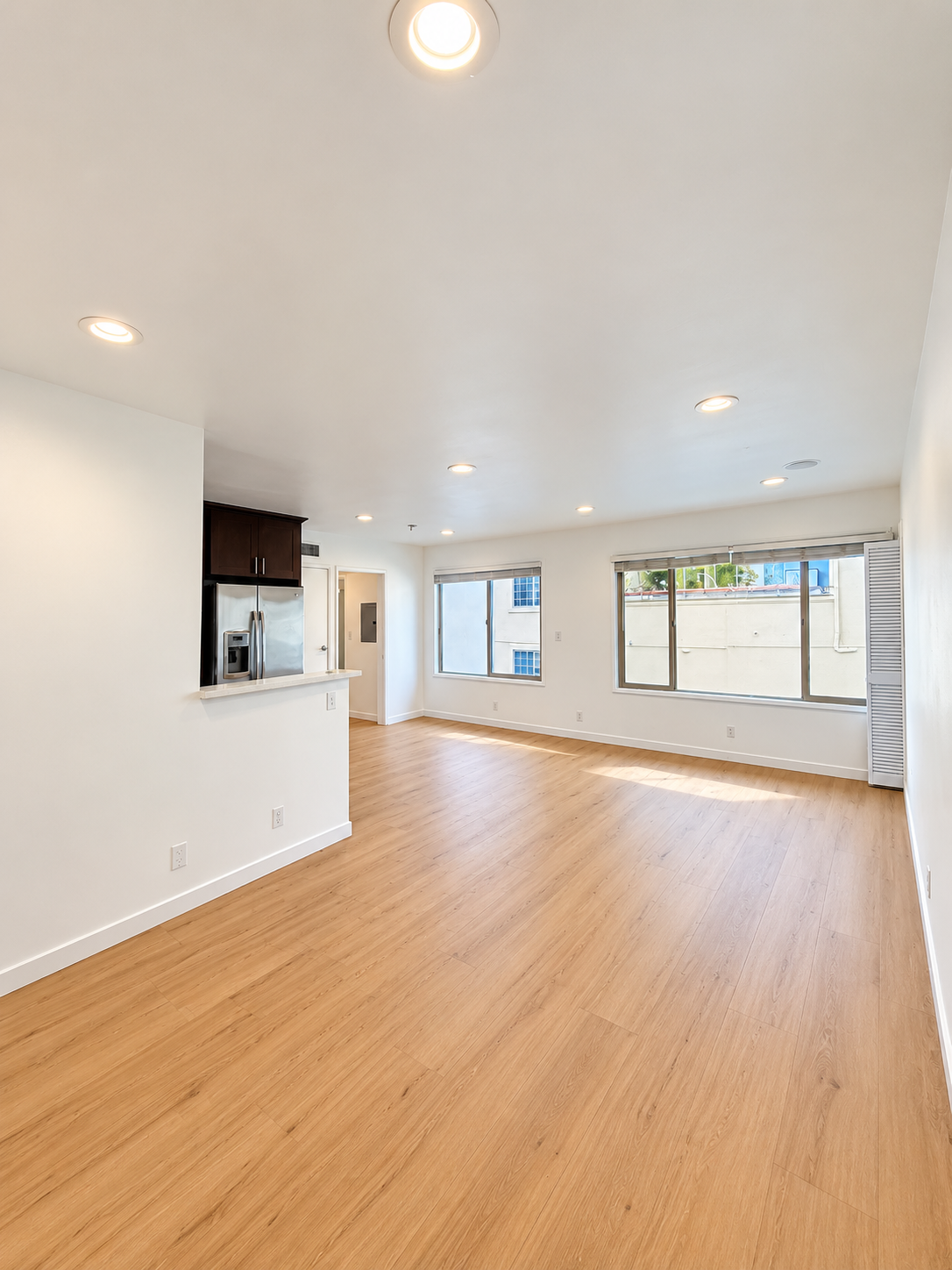 2 bedroom apartment with pool, pet friendly in 1837 N La Brea Ave, Unit 12 Los Angeles, CA 90046 — photo 2