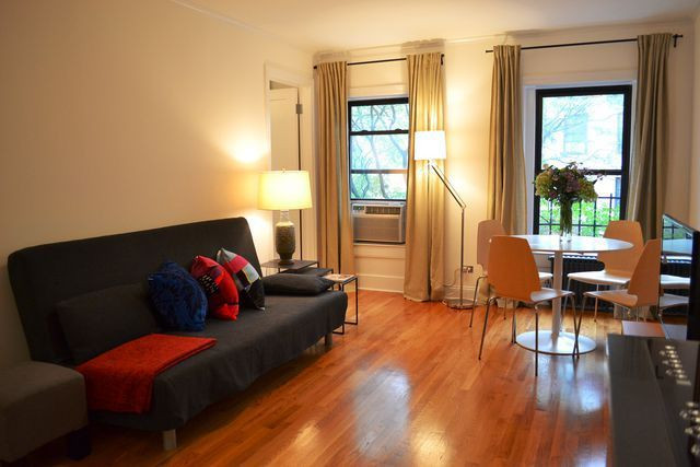 VERY SPACIOUS 1 BED/ 1 BATH APRTMENT IN DOWNTOWN PALO ALTO - Property Image 1